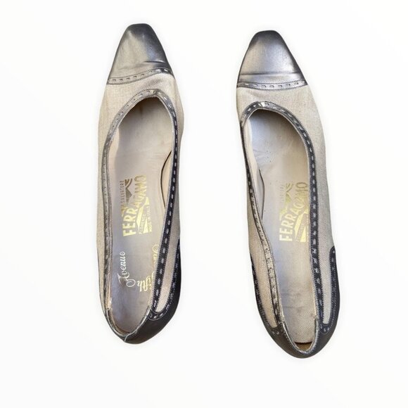 Salvatore Ferragamo Vintage Pumps Almond Toe Size 10 Beige Cap‎ Leather Heels - Picture 5 of 8